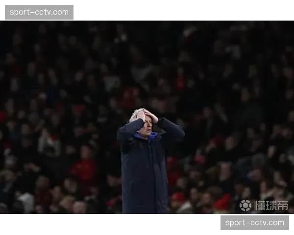 莫耶斯高位逼抢战术完胜 切尔西后场出球弱点被精准打击